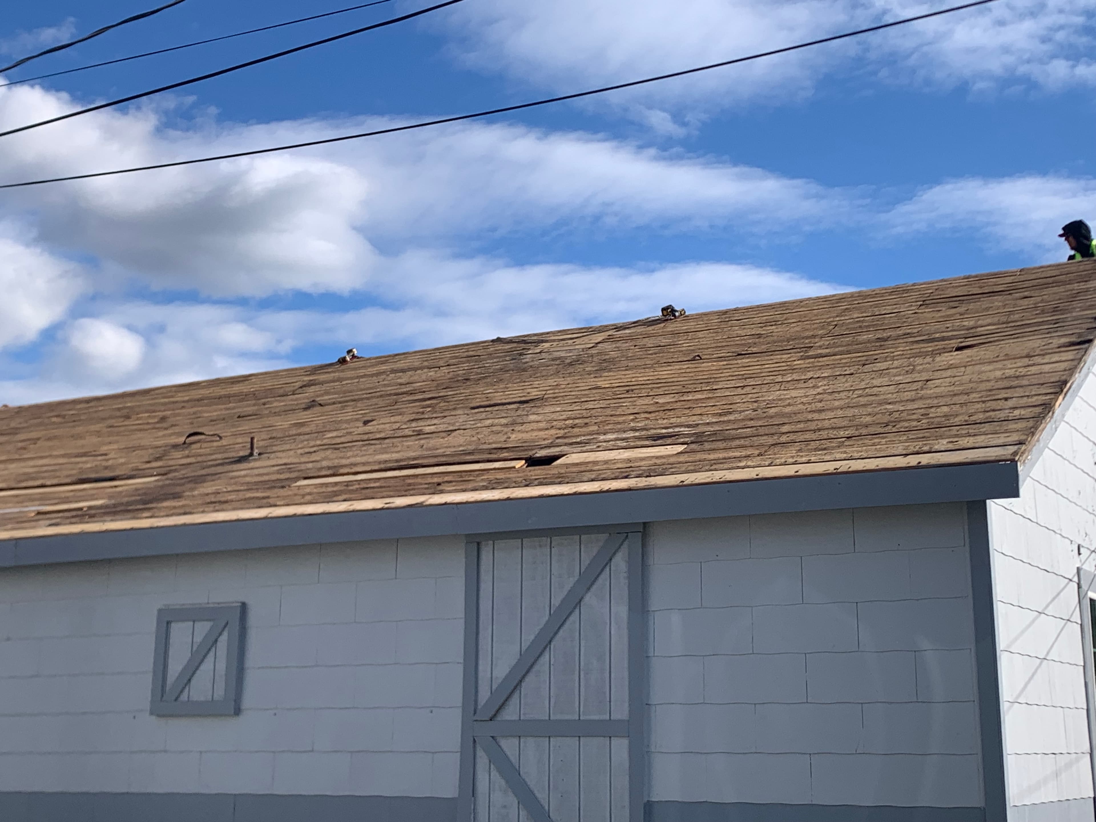 Standing-seam metal roof on a Pooler aerospace-supplier facility