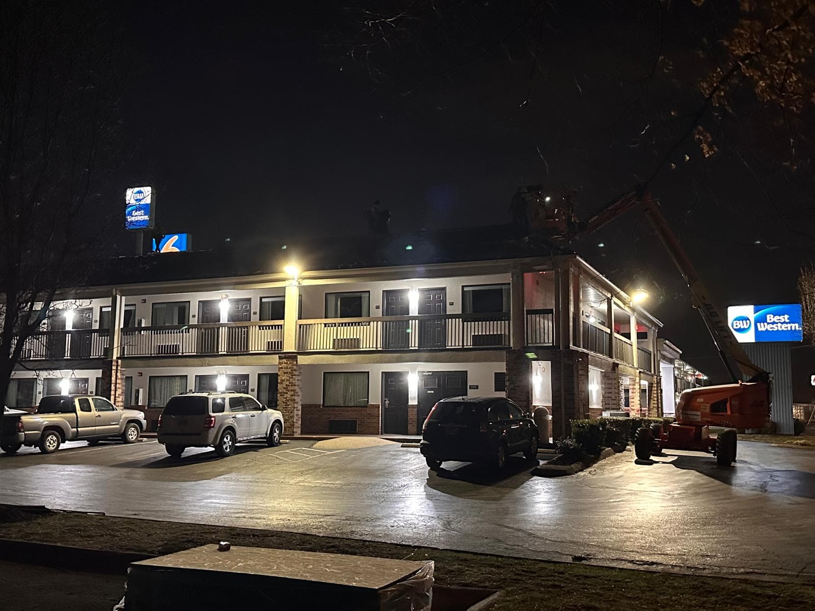 Post-storm commercial roof damage documentation in metro Atlanta - photo-keyed evidence for Georgia insurance adjusters